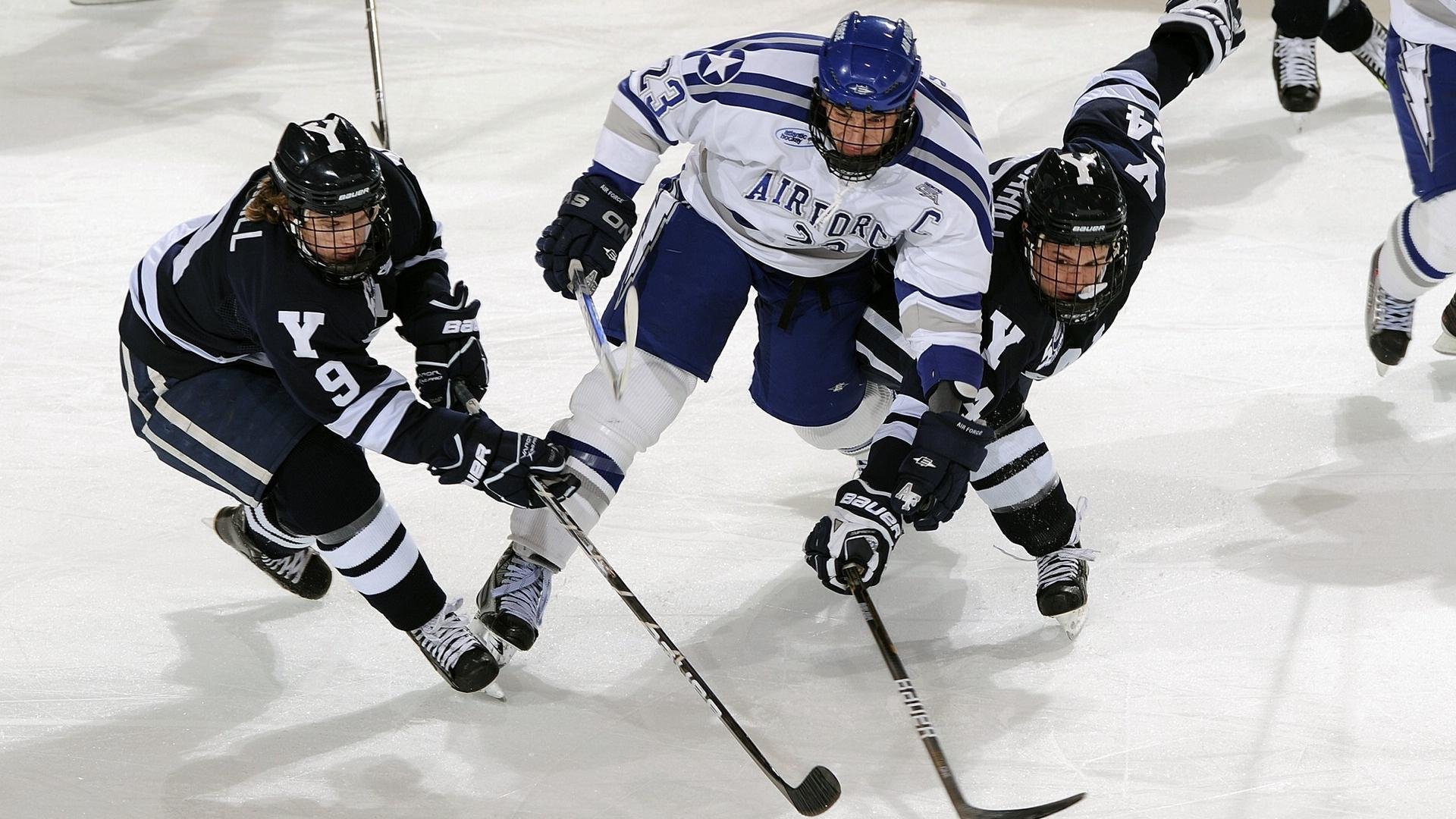 双城记，上海队关键战突围广东队，爱德华兹在焦点战证明自己