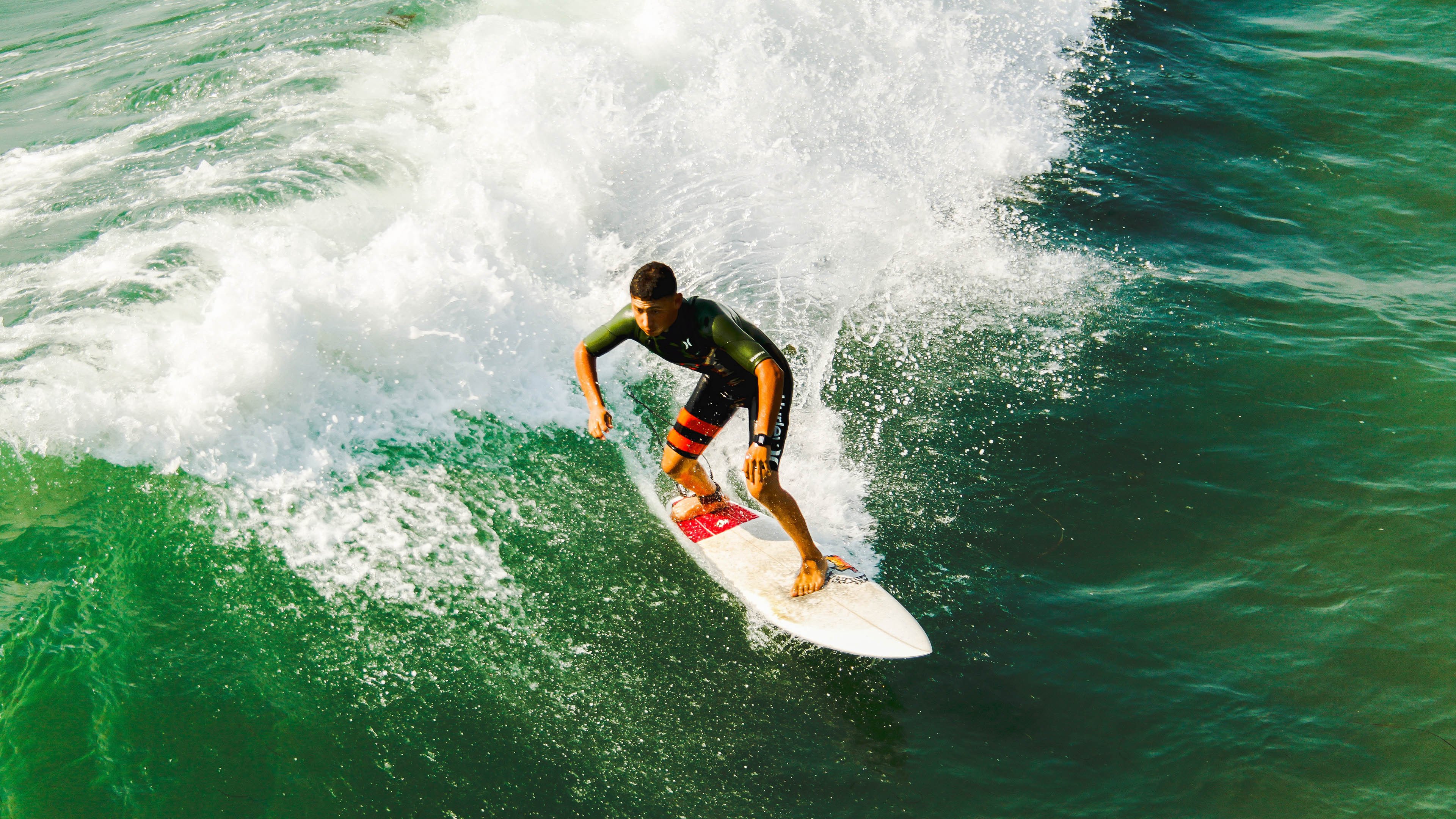 铁闸与利刃,德里赫特的稳定哲学与马里强压的艺术