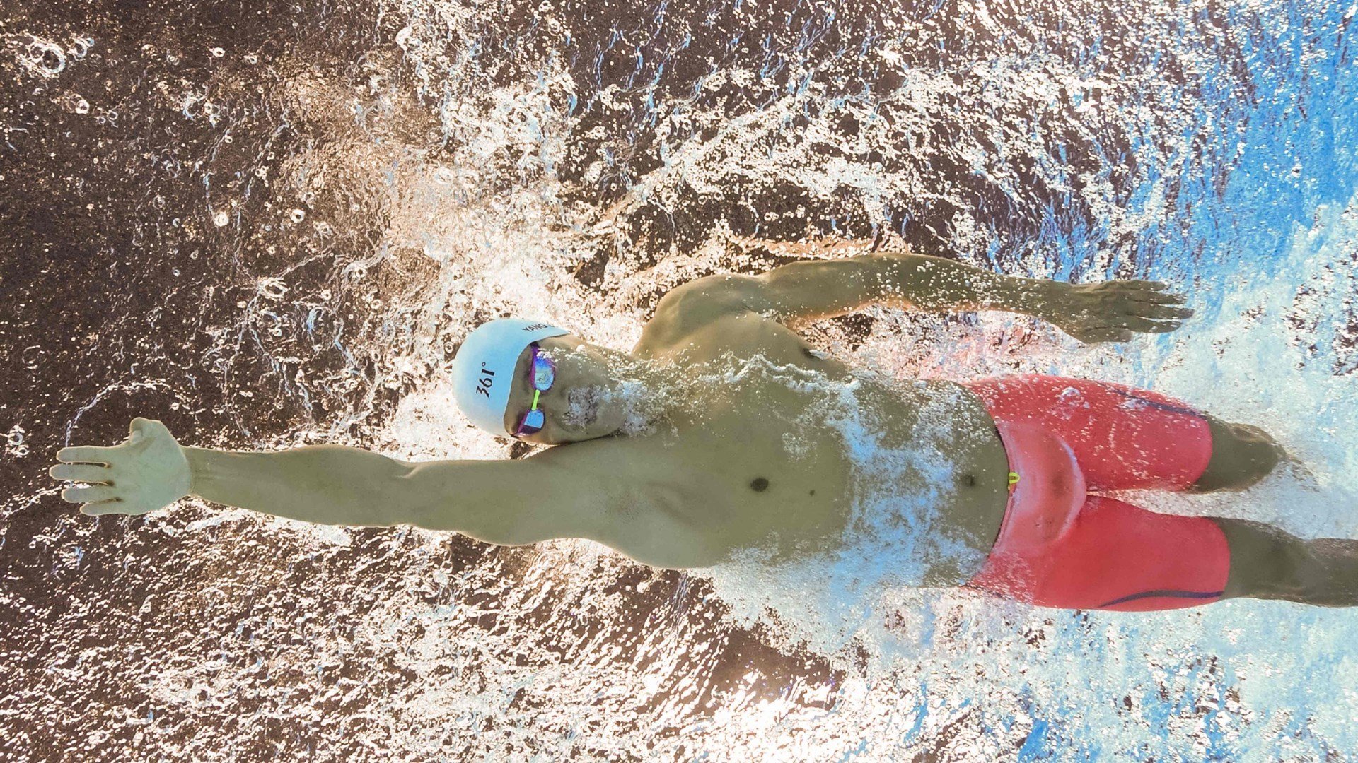 暗夜极速，福克斯在F1街道赛的完美方程式