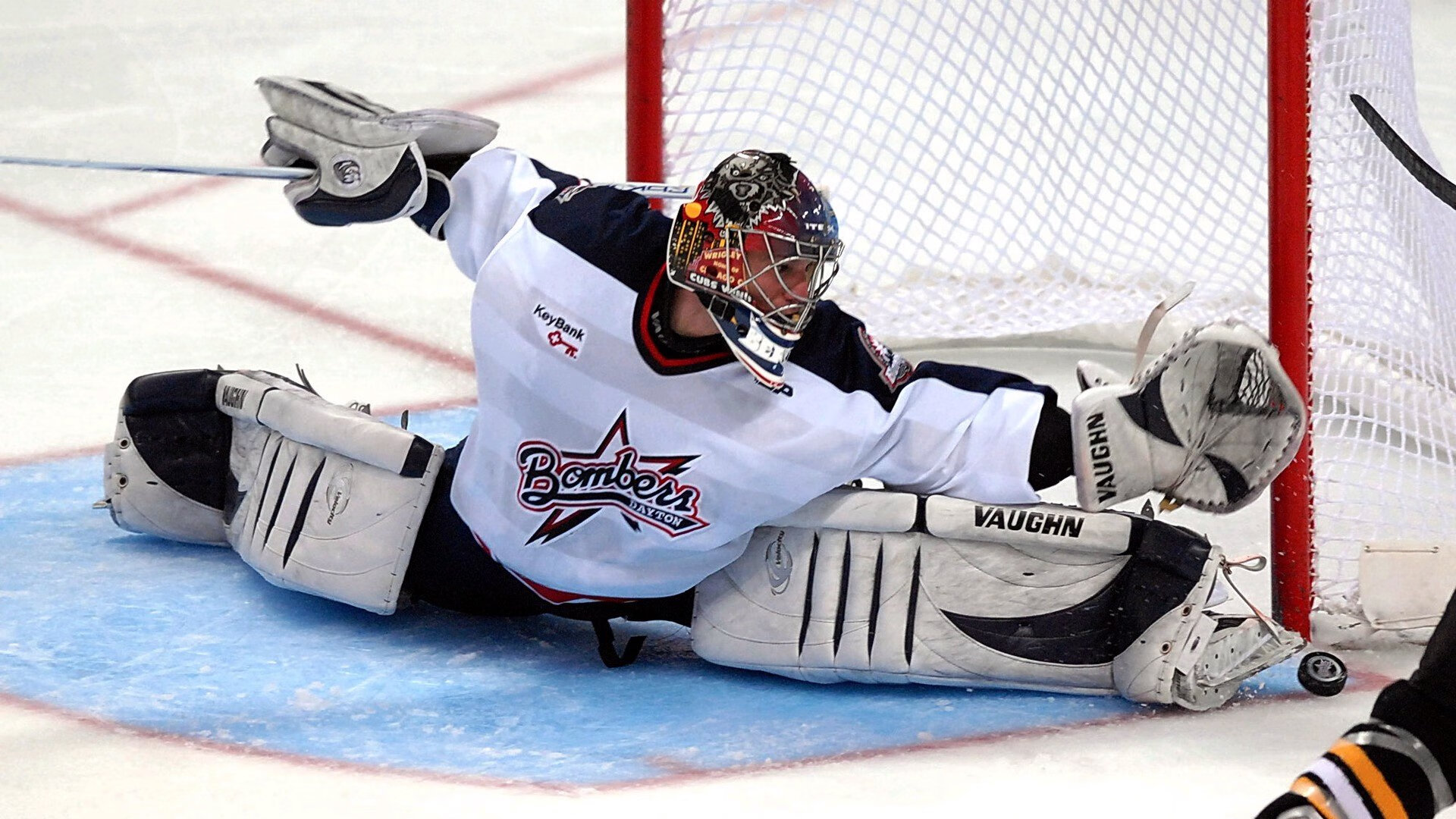 开云APP-石宇奇统治全场助法国队力克韩国队，羽毛球新格局初现